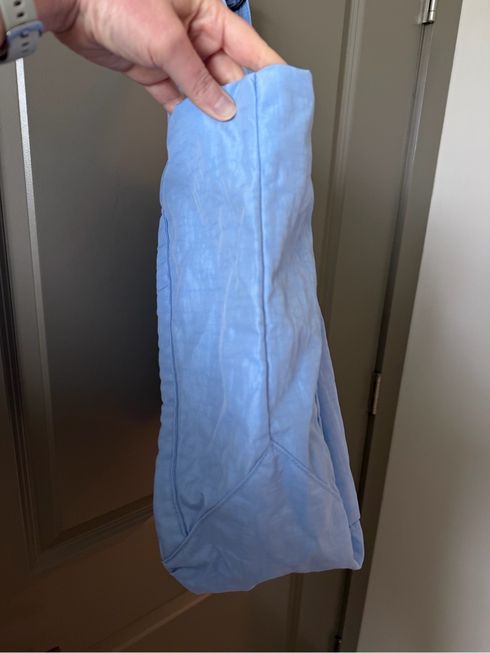 BAGGU | Puffy Cloud Tote Bag in French Blue - Picture 4 of 12